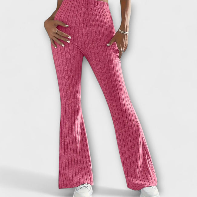 Calças largas com estilo feminino