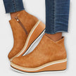Samira – Botins de cunha com acabamento luminoso
