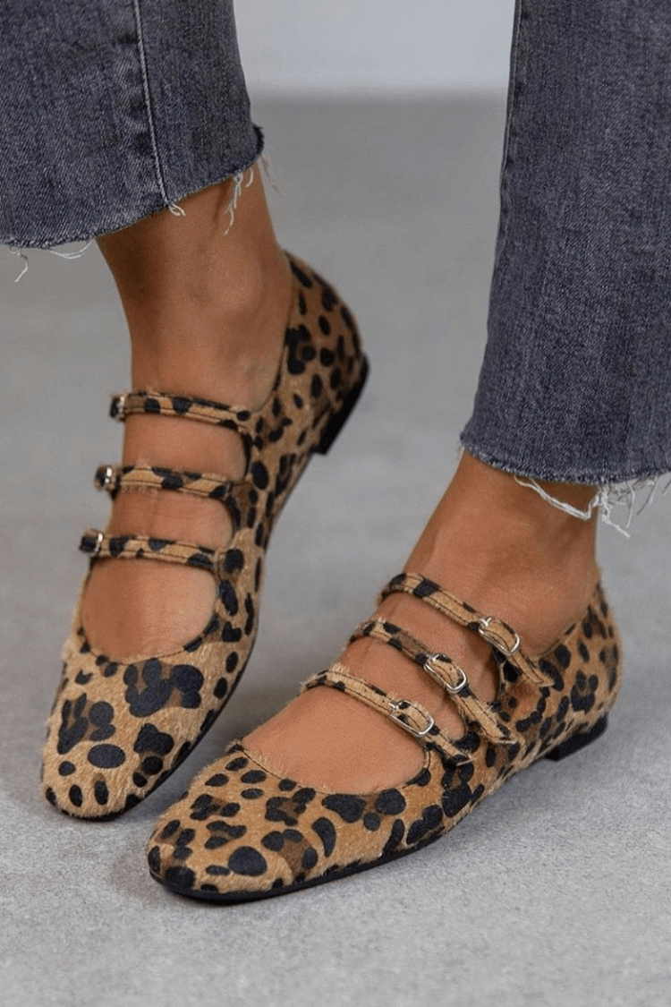 Angelie - Sapatilha de Leopardo com Três Tiras e Fivelas