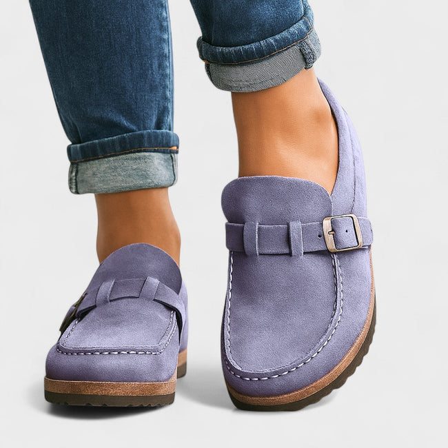 Ísis – Mocassins de camurça com fivela
