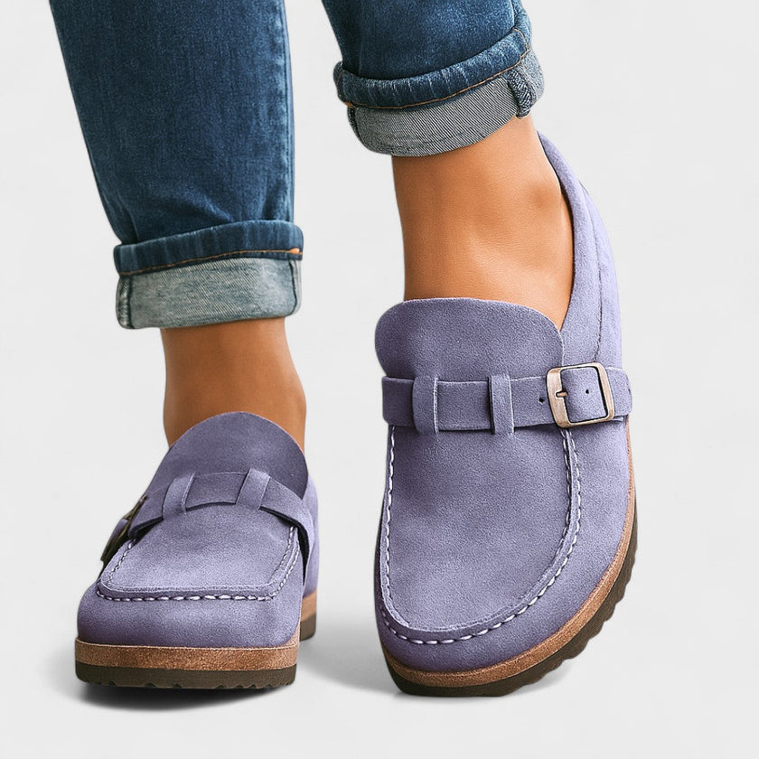 Ísis – Mocassins de camurça com fivela