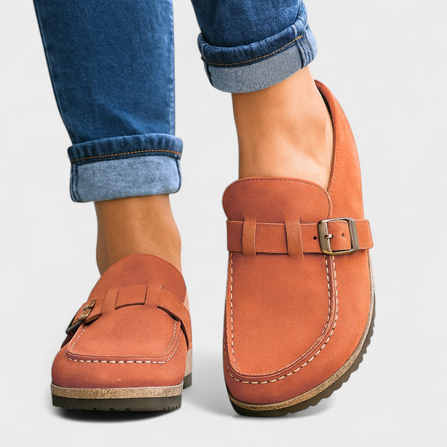 Ísis – Mocassins de camurça com fivela