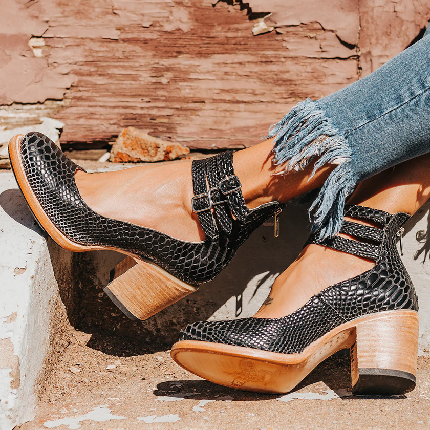 Sapatos de salto alto com tiras múltiplas e sola grossa feminino