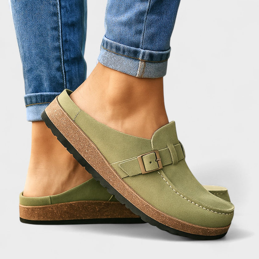 Ísis – Mocassins de camurça com fivela