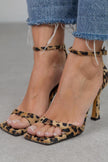 Sandálias de salto alto com estampado leopardo feminino
