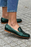 Clarisse - Mocassim de Textura de Crocodilo com Tira Frontal