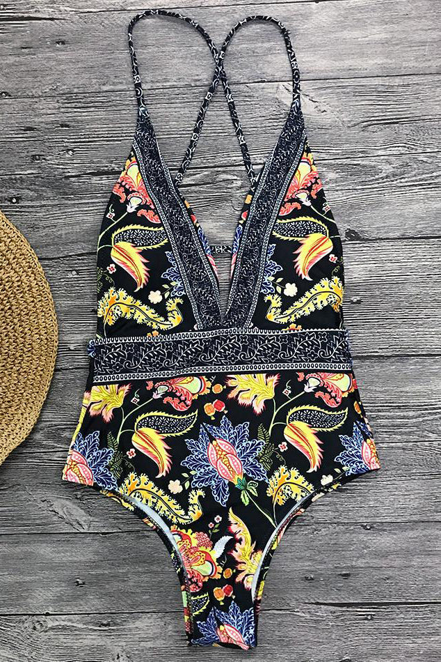 Maiô com Estampa Boho e Decote em V