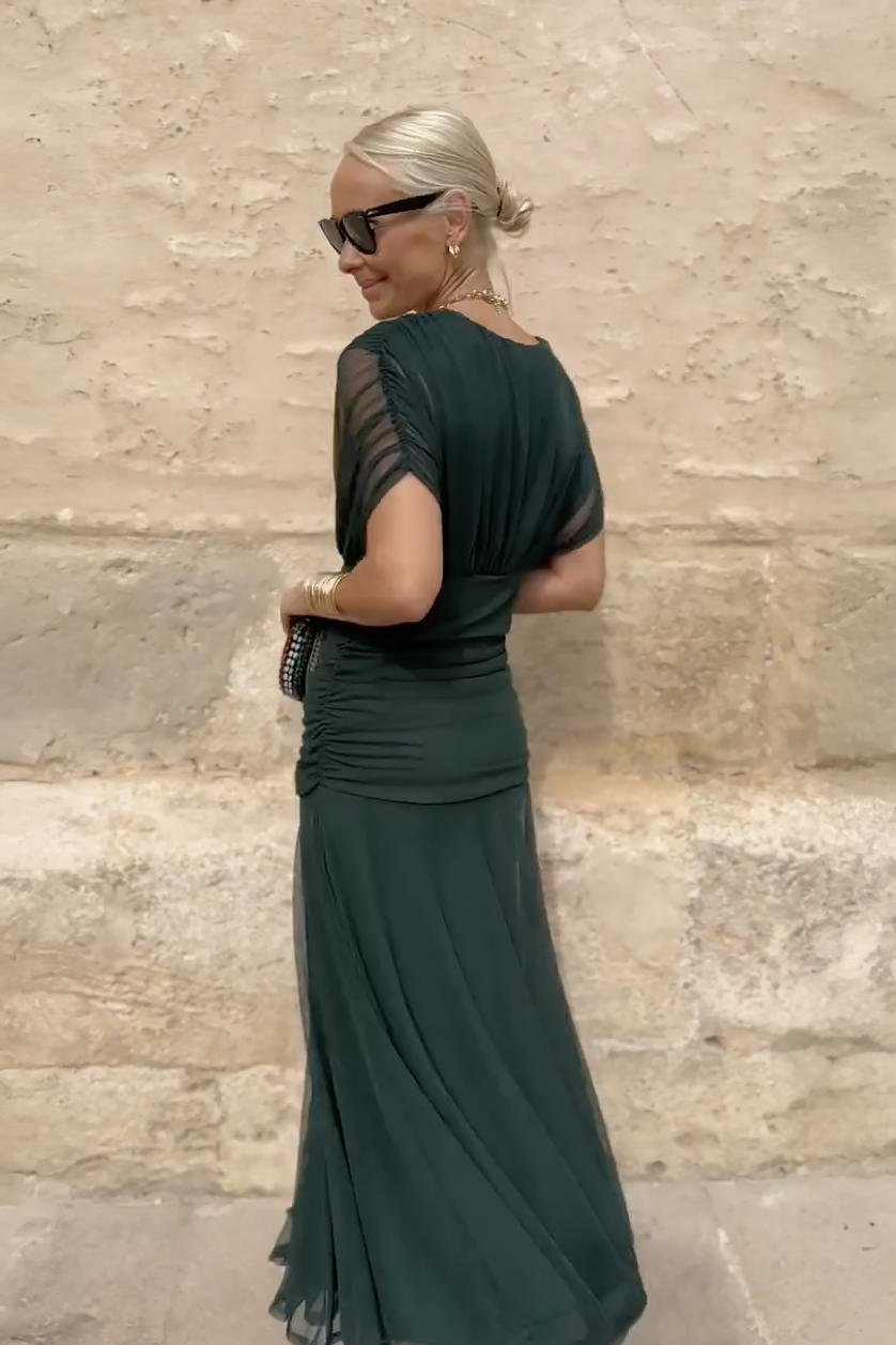 Camila | Vestido Midi Floral de Ombros Descobertos