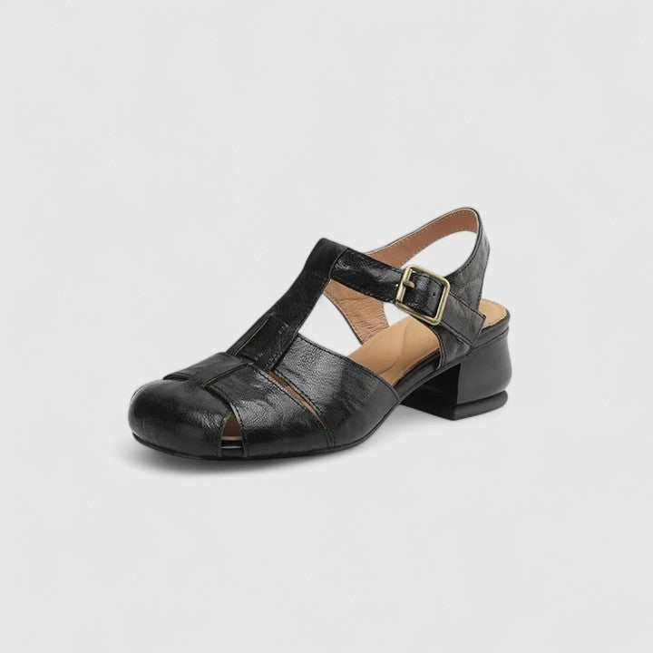 Marisa – Sapatos recortados em pele com salto baixo