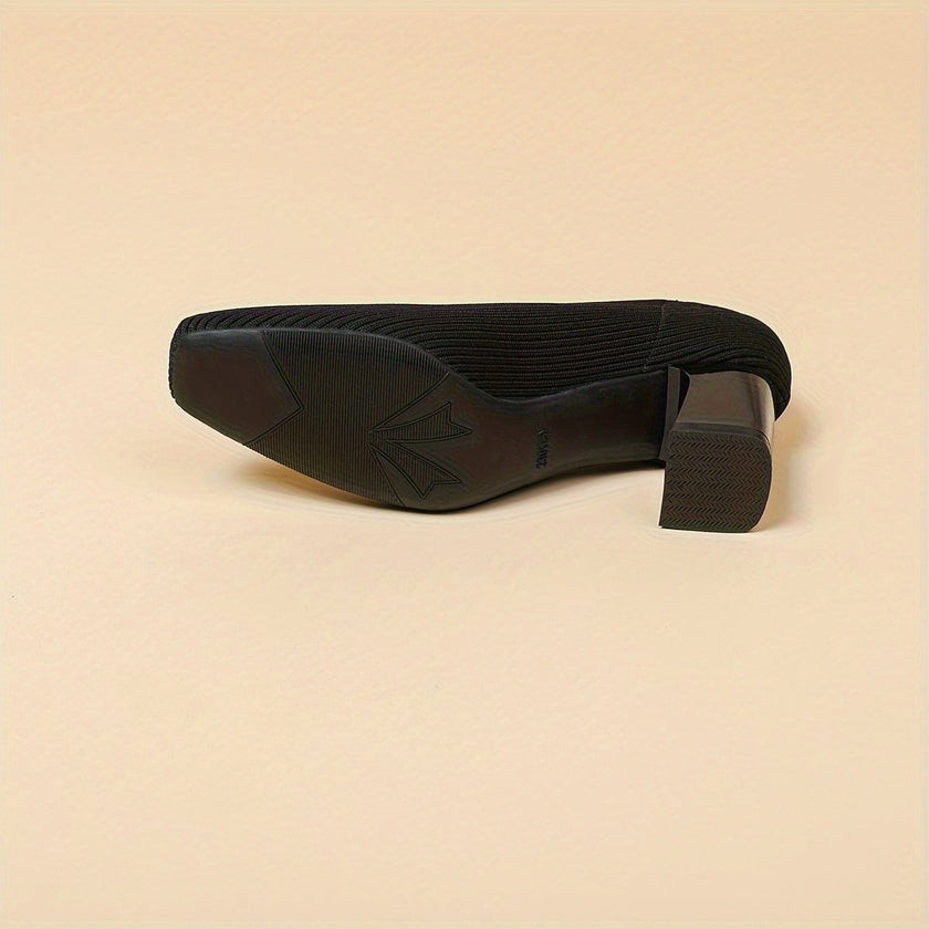 Mirela – Sapatos de salto bloco com linhas minimalistas