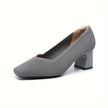 Mirela – Sapatos de salto bloco com linhas minimalistas