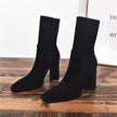 Mila – Botas de salto largo e biqueira quadrada