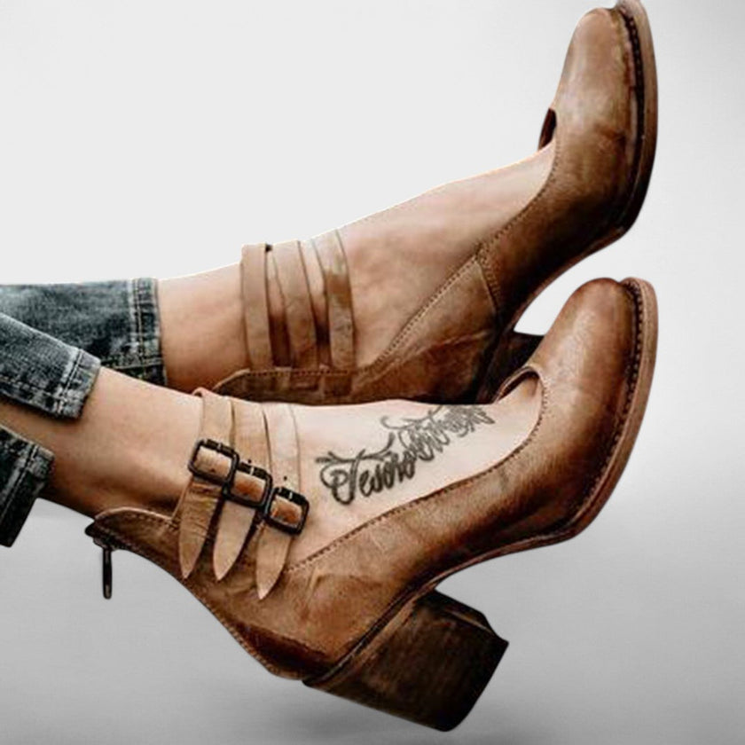 Ivana – Sapatos de pele com fivelas e salto estável