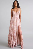 Vestido Elora com decote delicado e elegância romântica