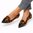 Avera - Sapatilha de Leopardo com Ponta Envernizada