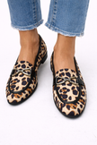 Geneva - Mocassim de Leopardo com Fivela de Strass e Vivo