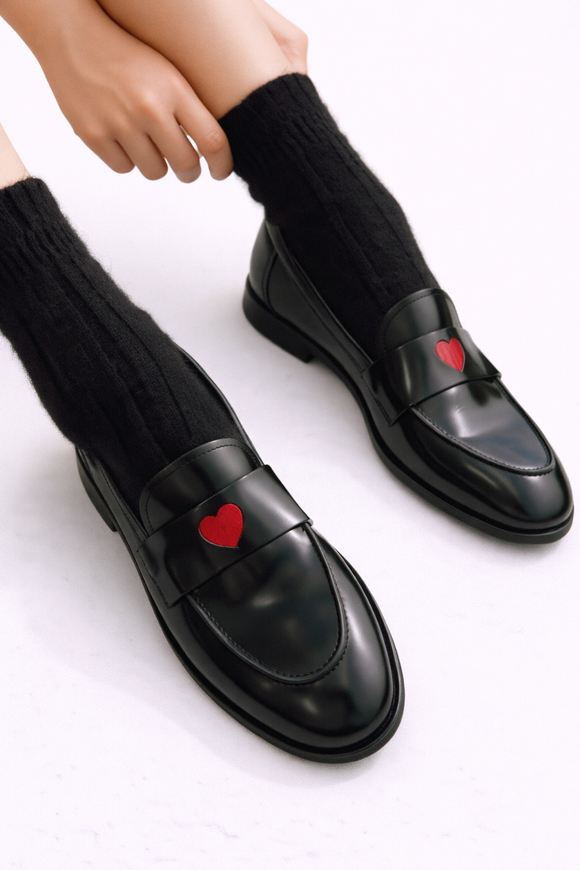 Elsie - Mocassim com Coração Bordado na Tira
