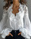 Laceva | Blusa com Renda Floral e Mangas Lanternas