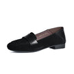Elra - Mocassim com Tira Larga e Costura Decorativa Frontal