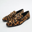 Adrianna - Mocassim de Leopardo com Bico Quadrado e Bridão
