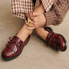 Cordelia - Mocassim de Verniz com Franjas e Laço Fino