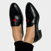 Valentine - Mocassim com Tira Frontal, Coração Bordado e Salto Bloco