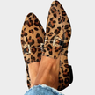 Gia - Mocassim de Leopardo com Bico Afilado e Bridão