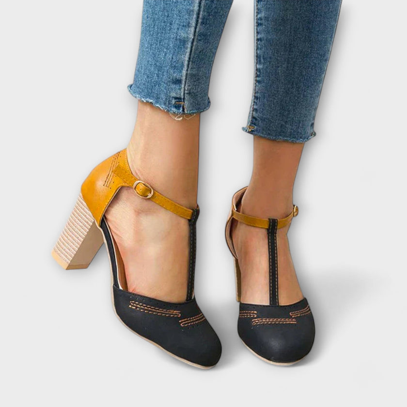 Noemi – Sapatos de salto com tira em T