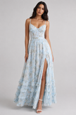 Vestido Elora com decote delicado e elegância romântica