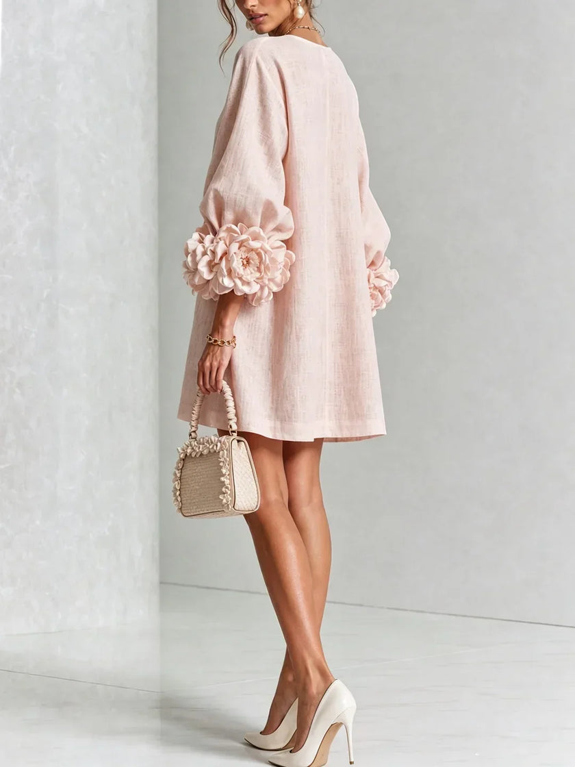 Adriana — Vestido Curto com Botões e Punhos Florais
