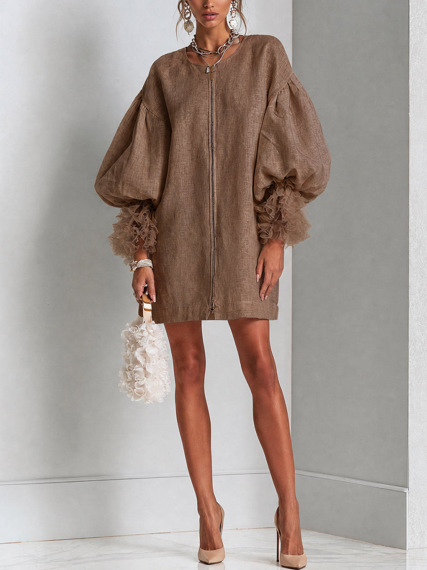 Cláudia — Vestido Curto com Fecho Frontal e Mangas Balão