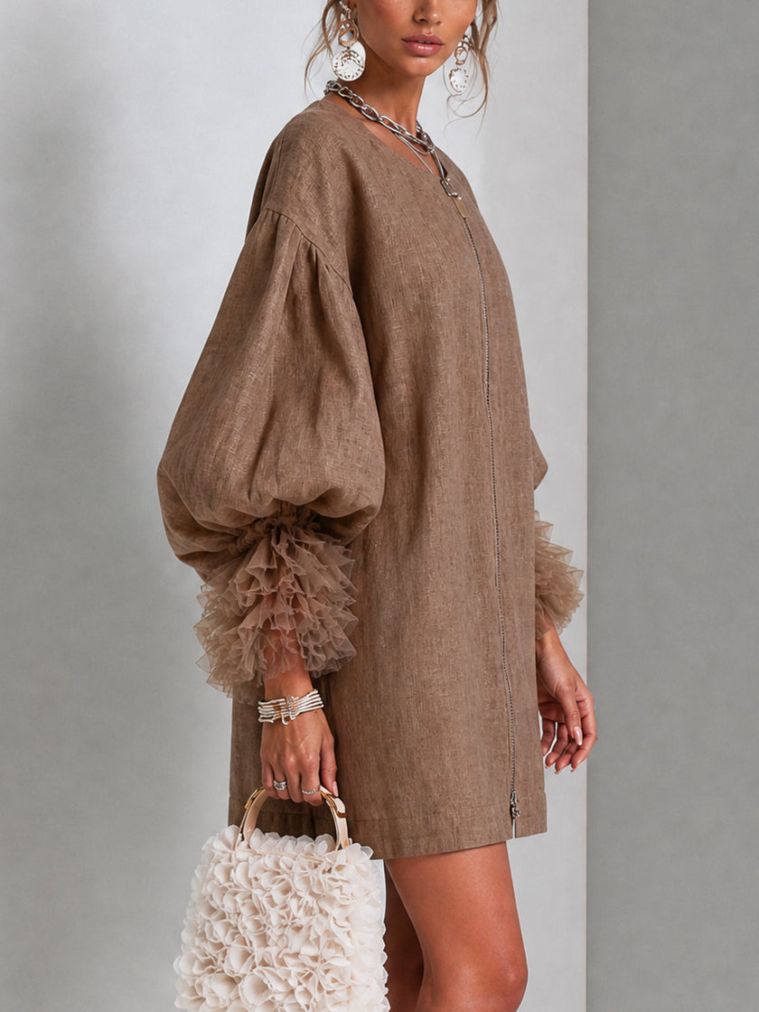 Cláudia — Vestido Curto com Fecho Frontal e Mangas Balão