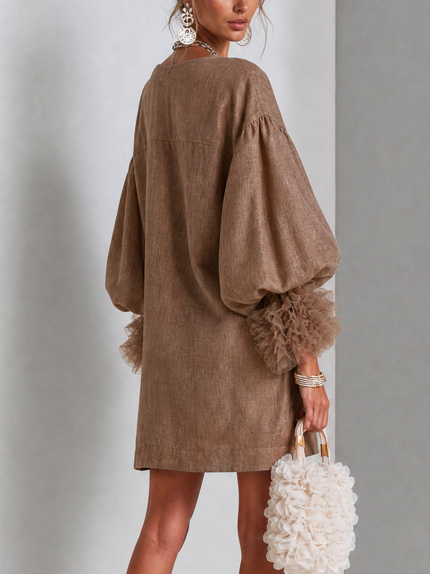 Cláudia — Vestido Curto com Fecho Frontal e Mangas Balão