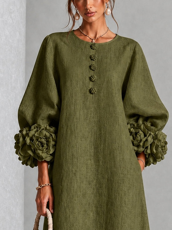 Amanda — Vestido Midi Evasé com Flores nos Punhos