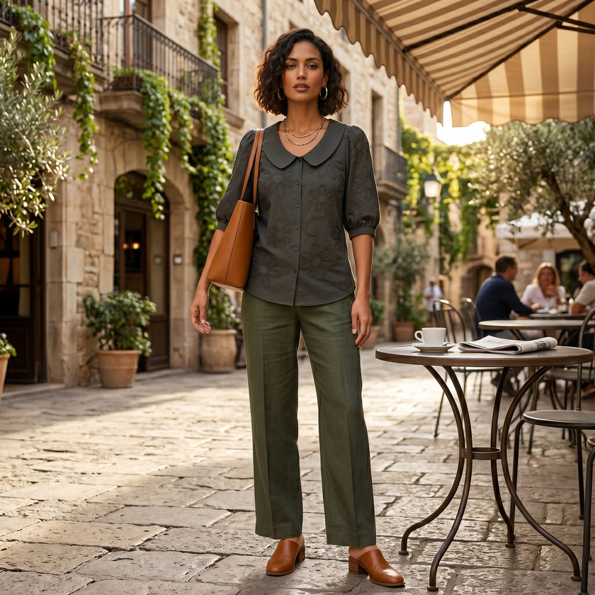 Alice | Blusa Romântica com Bordados de Margaridas