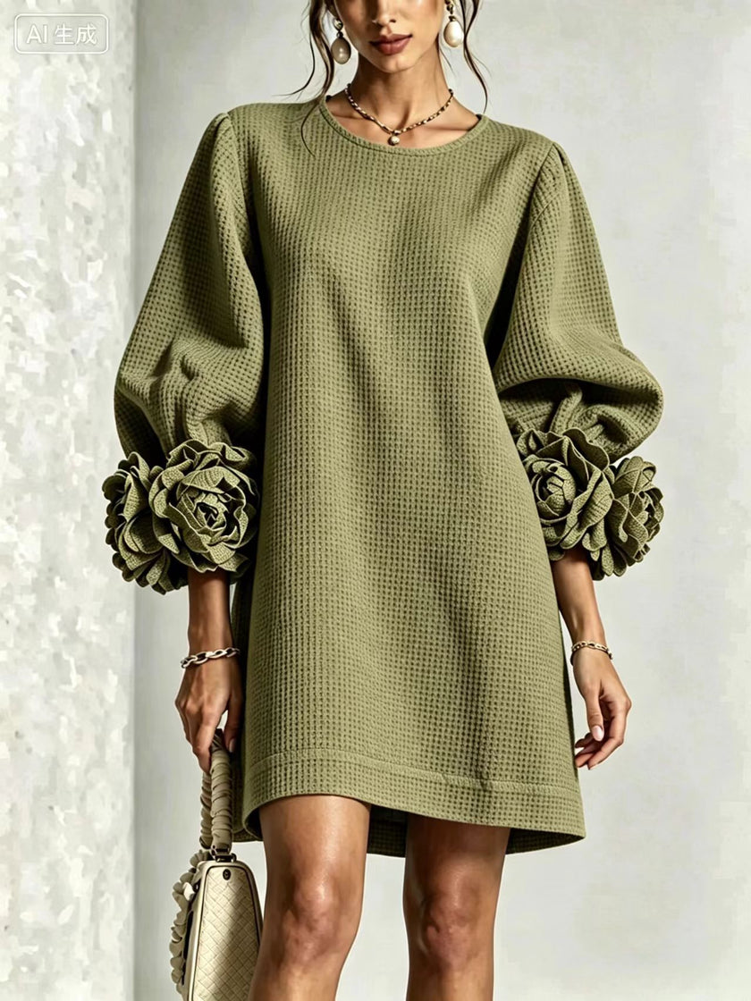 Filipa — Vestido Curto com Mangas Bufantes e Punhos Florais