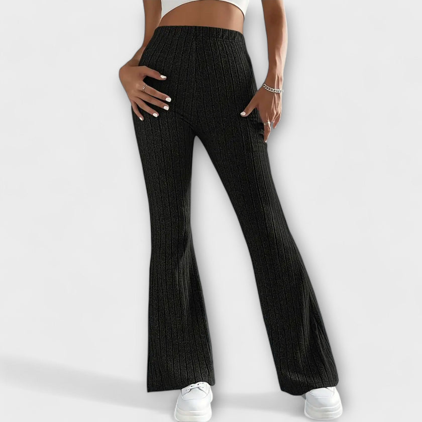 Calças largas com estilo feminino