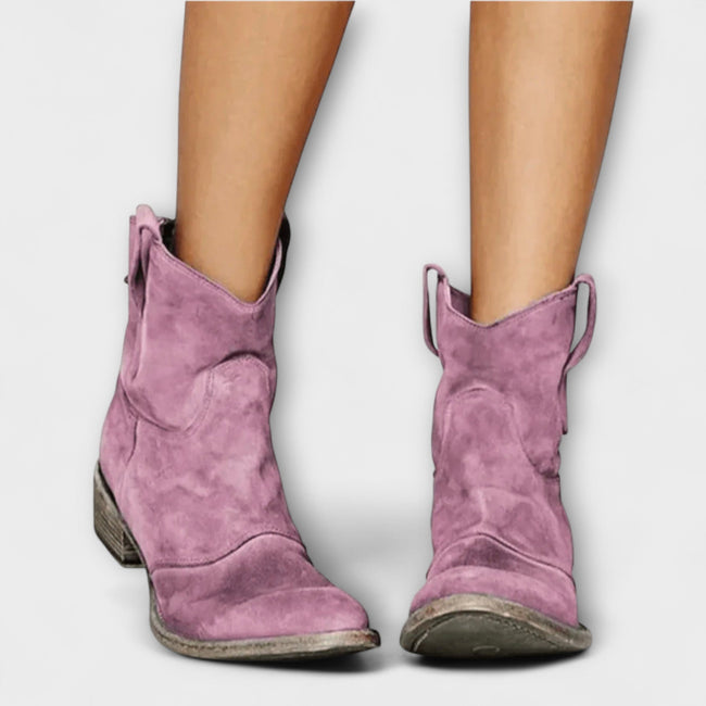 Salomé – Botins de camurça de inspiração western