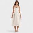 O vestido com corset feminino