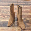 Mila – Botas de salto largo e biqueira quadrada