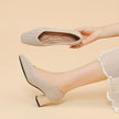 Mirela – Sapatos de salto bloco com linhas minimalistas