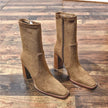 Mila – Botas de salto largo e biqueira quadrada