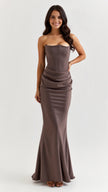 Vestido comprido com corpete feminino