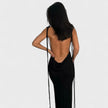 O vestido que celebra curvas feminino