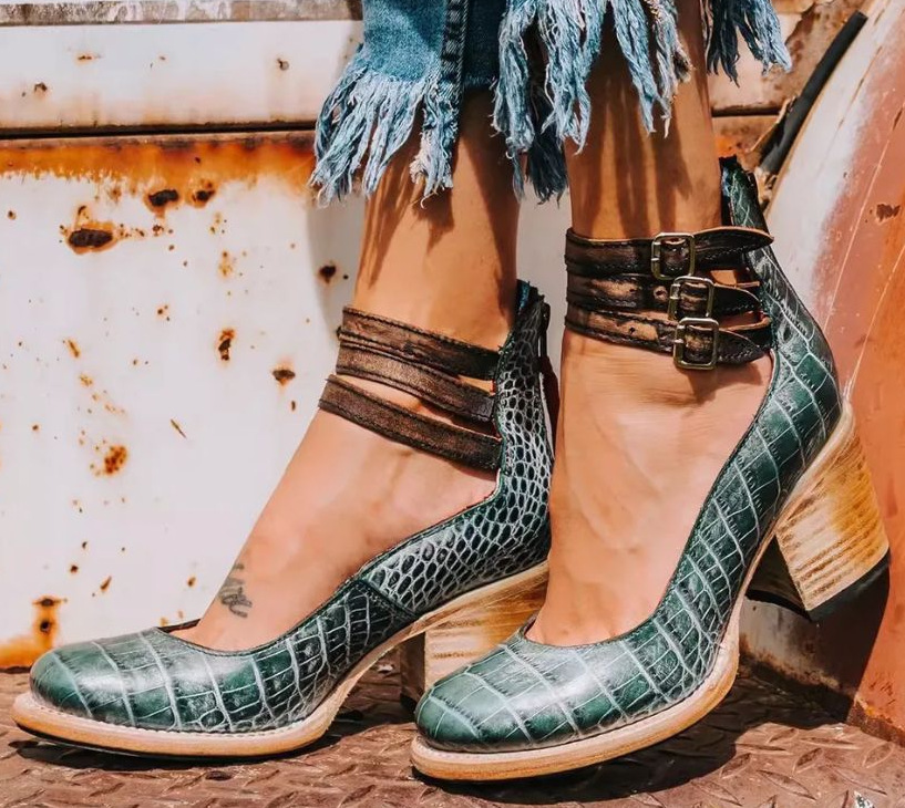 Sapatos de salto alto com tiras múltiplas e sola grossa feminino