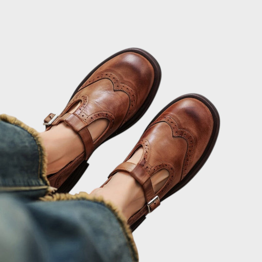Manon – Sapatos de pele com fivelas laterais