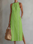 Vestido Clara com renda delicada e charme de verão