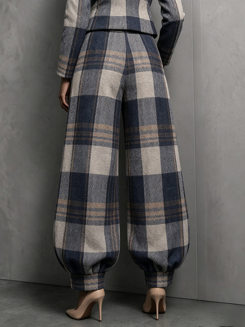 Conjunto Matilde – Blazer Estruturado e Calças Xadrez