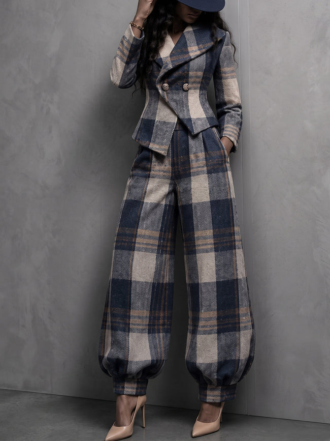 Conjunto Matilde – Blazer Estruturado e Calças Xadrez