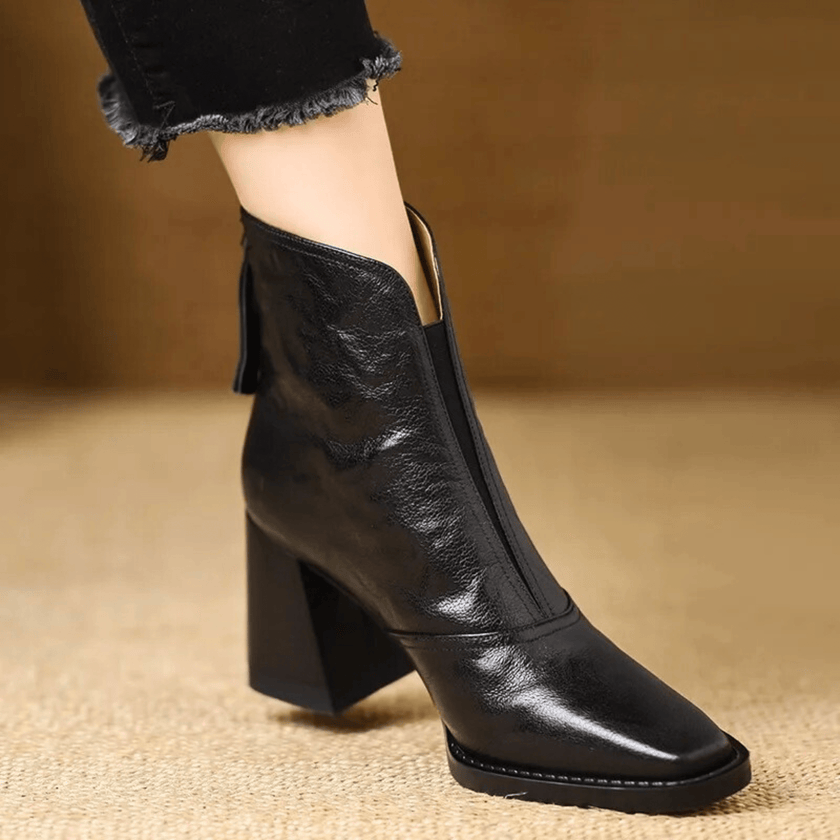 Anaïs – Botins de salto médio e linhas elegantes